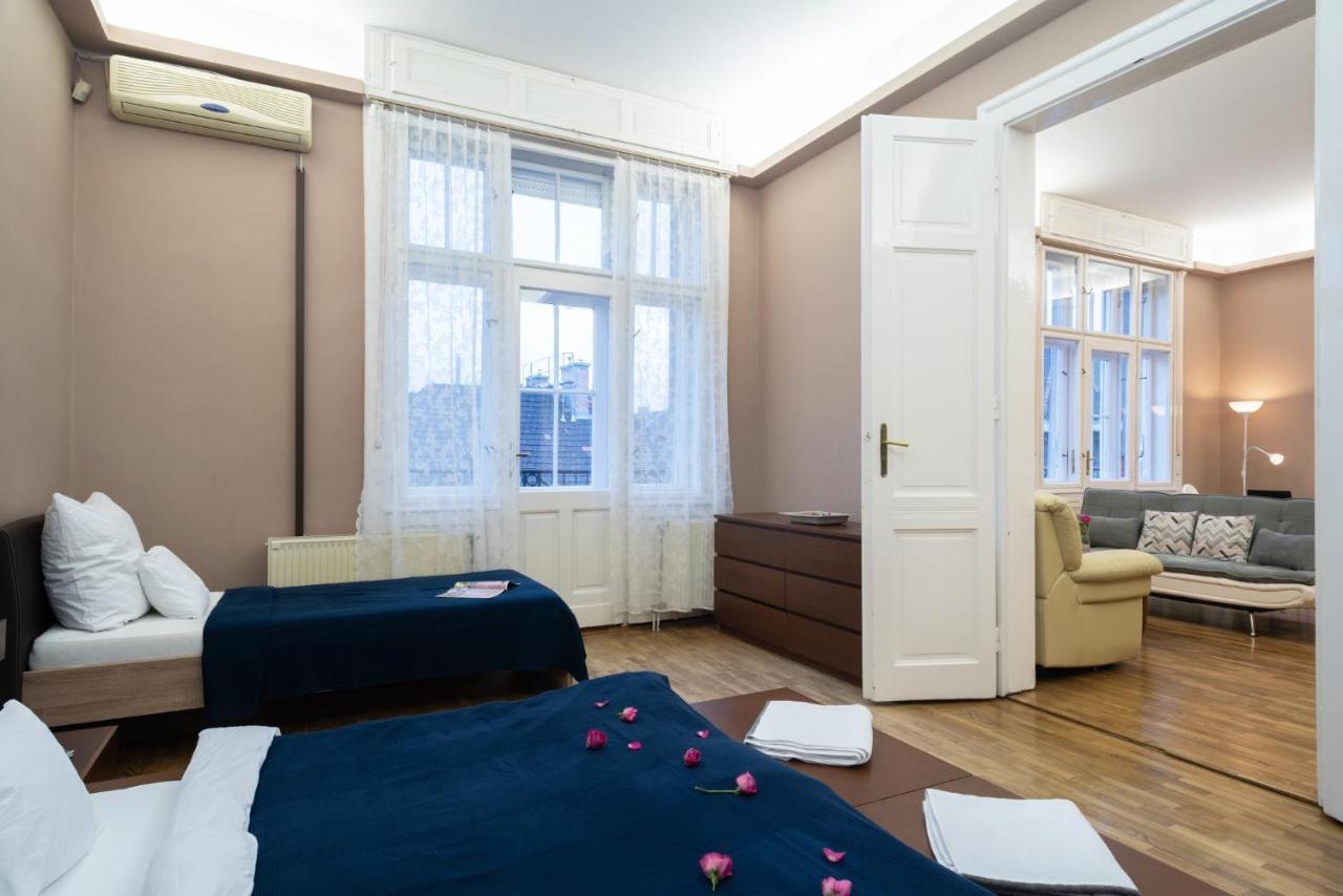 Kiraly Central Apartment With Free Parking And Ac Budapesta Exterior foto